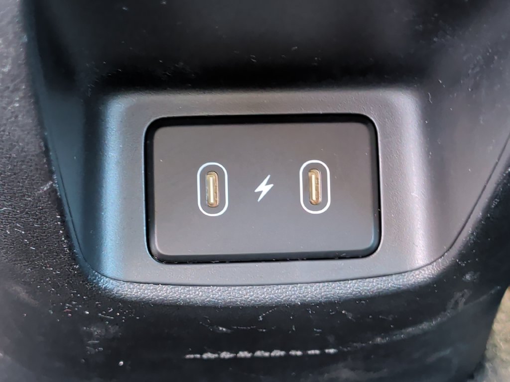 Used 2025 Hyundai Elantra Limited FWD image 32