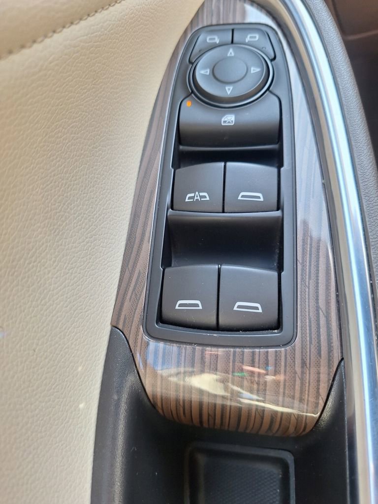 Used 2024 Chevrolet Malibu LT image 18