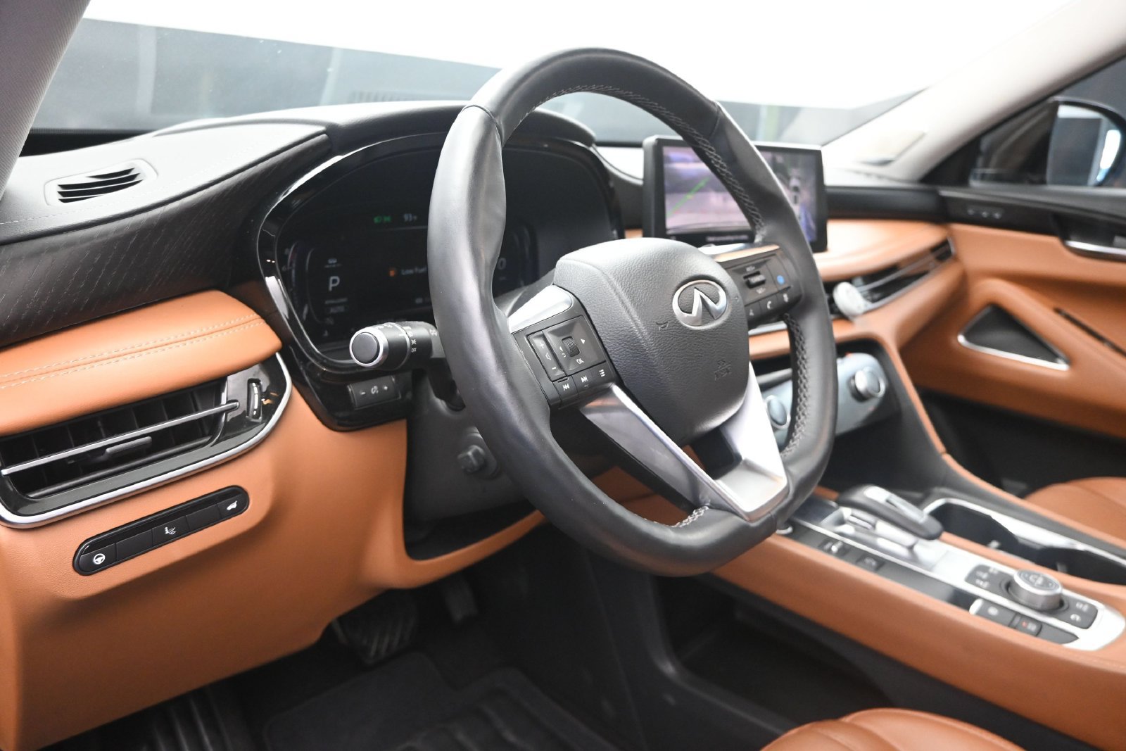 Certified 2023 INFINITI QX60 Sensory w/ Vision Package AWD/4WD image 12