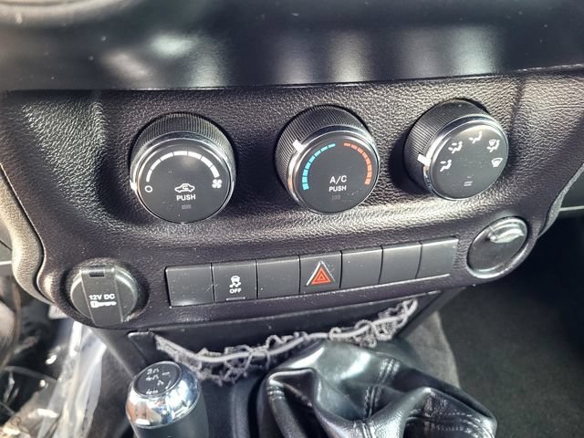Used 2016 Jeep Wrangler Sport w/ Quick Order Package 23S AWD/4WD image 15