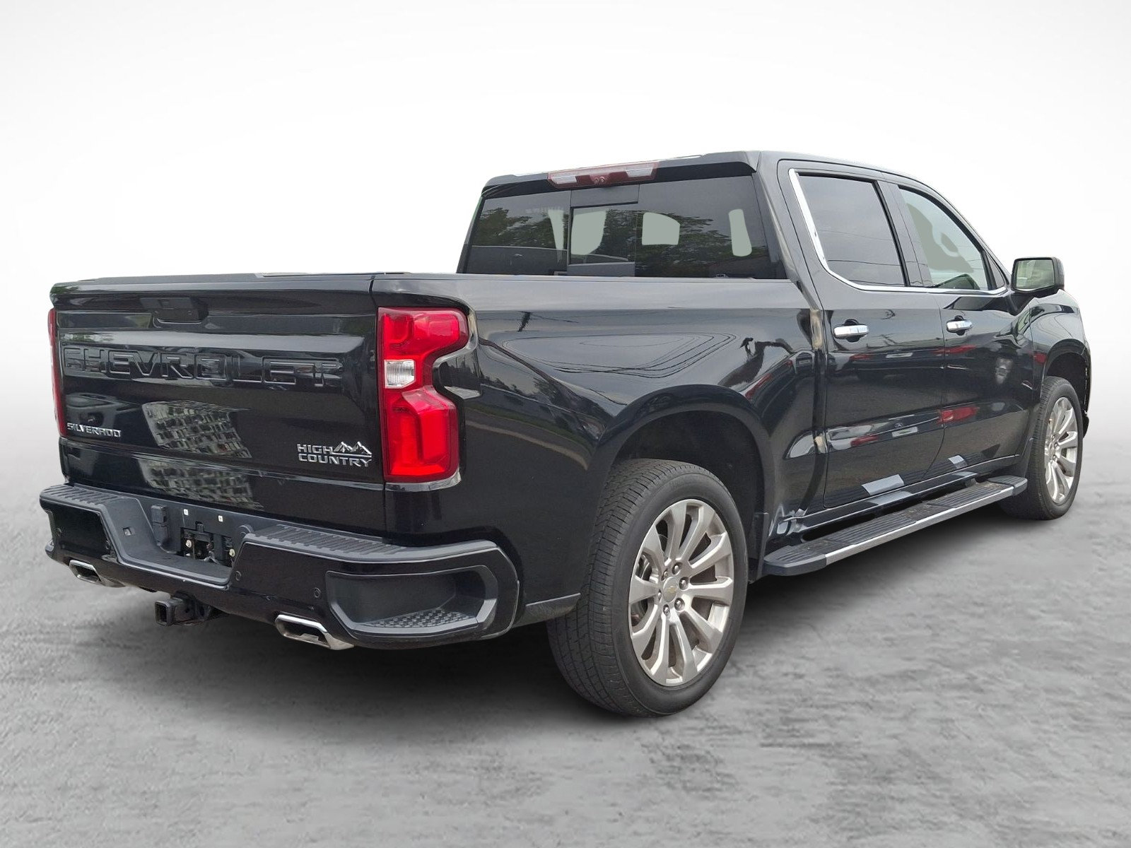 Used 2021 Chevrolet Silverado 1500 High Country w/ Technology Package AWD/4WD image 6