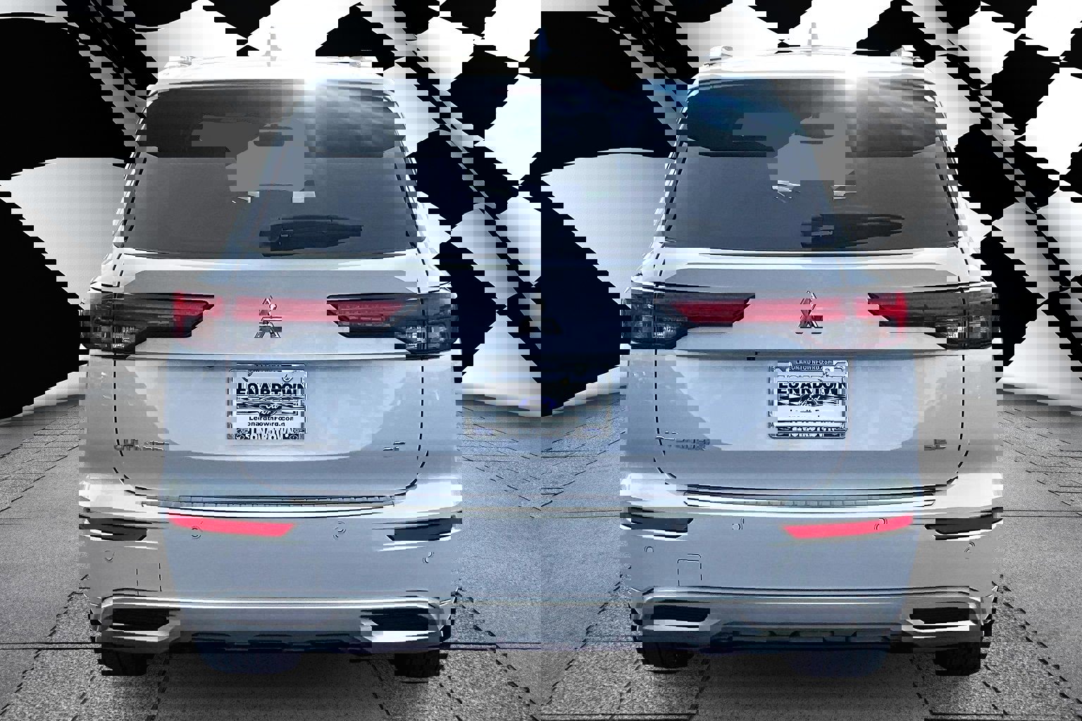 Used 2023 Mitsubishi Outlander SEL image 4