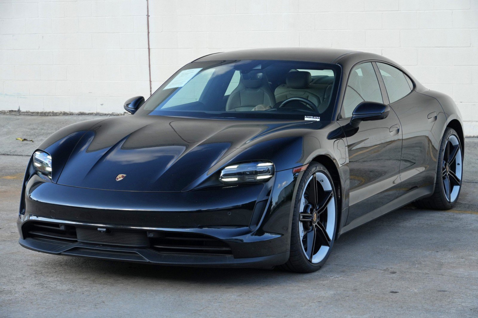 Used 2022 Porsche Taycan RWD image 49