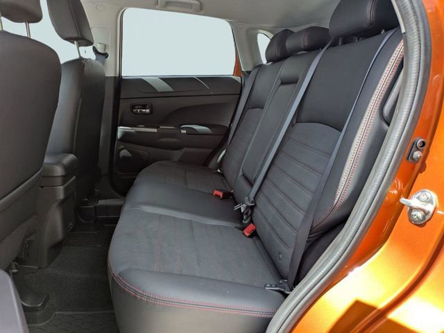 Used 2022 Mitsubishi Outlander Sport SE FWD image 14