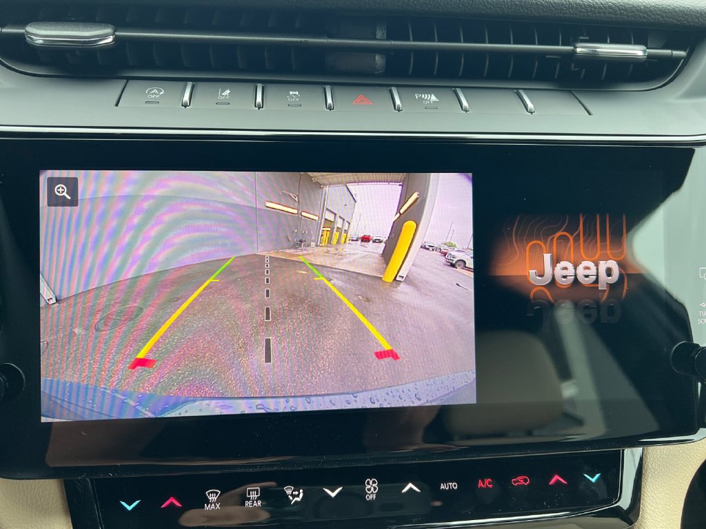 New 2027 Jeep Grand Cherokee L Limited AWD/4WD image 9