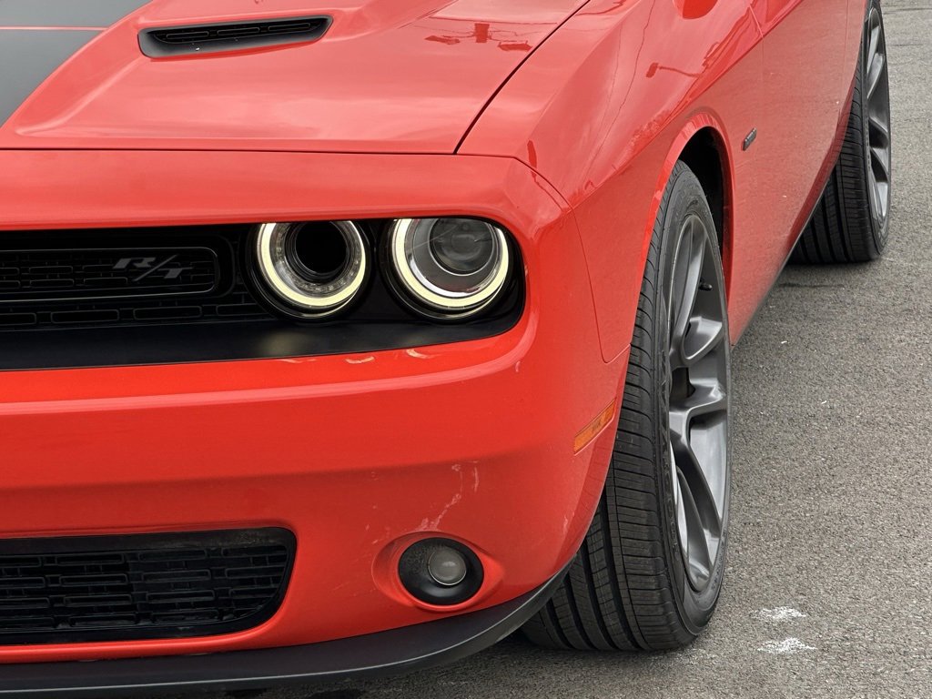 Used 2018 Dodge Challenger R/T w/ Blacktop Package image 34