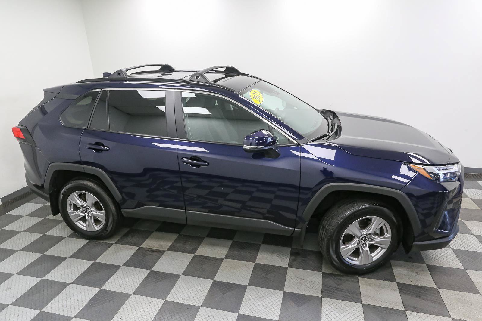Used 2023 Toyota RAV4 XLE w/ Convenience Package AWD/4WD image 5