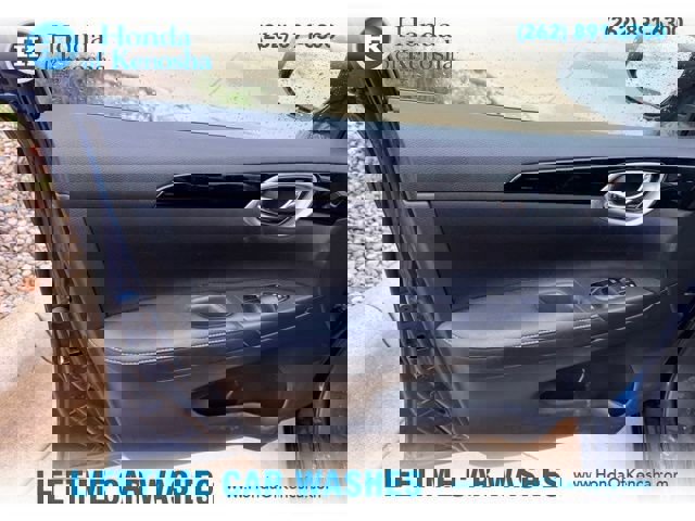 Used 2016 Nissan Sentra SV image 8