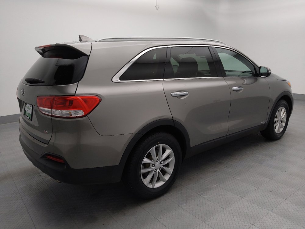 Used 2016 Kia Sorento AWD w/ LX Convenience Package image 10