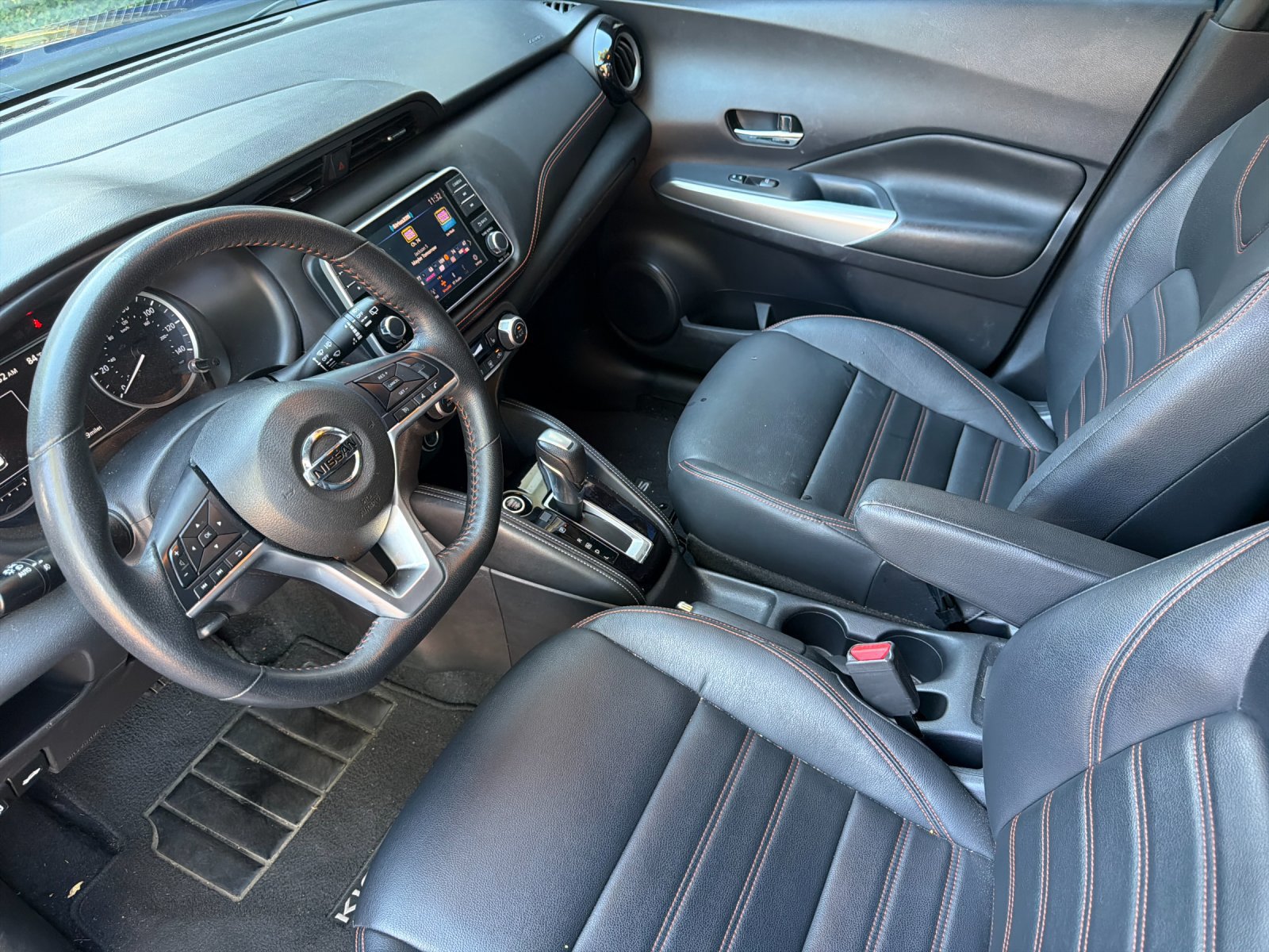 Used 2019 Nissan Kicks SR w/ SR Premium Package FWD image 9