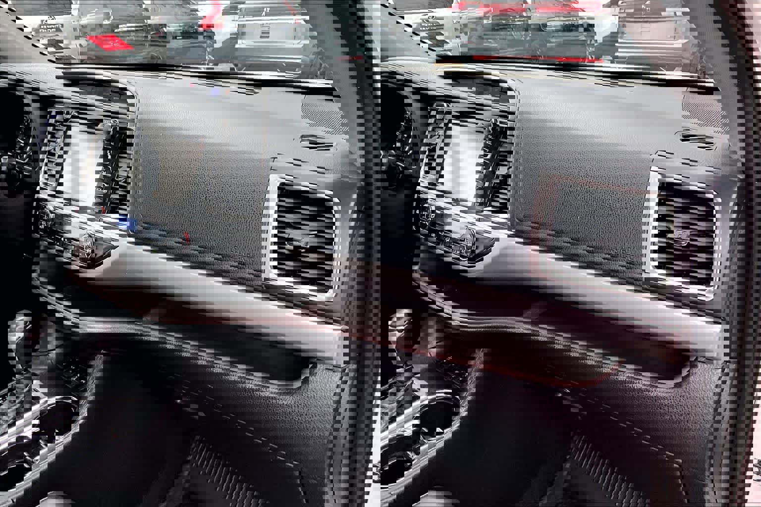 Certified 2019 Toyota Highlander XLE image 18