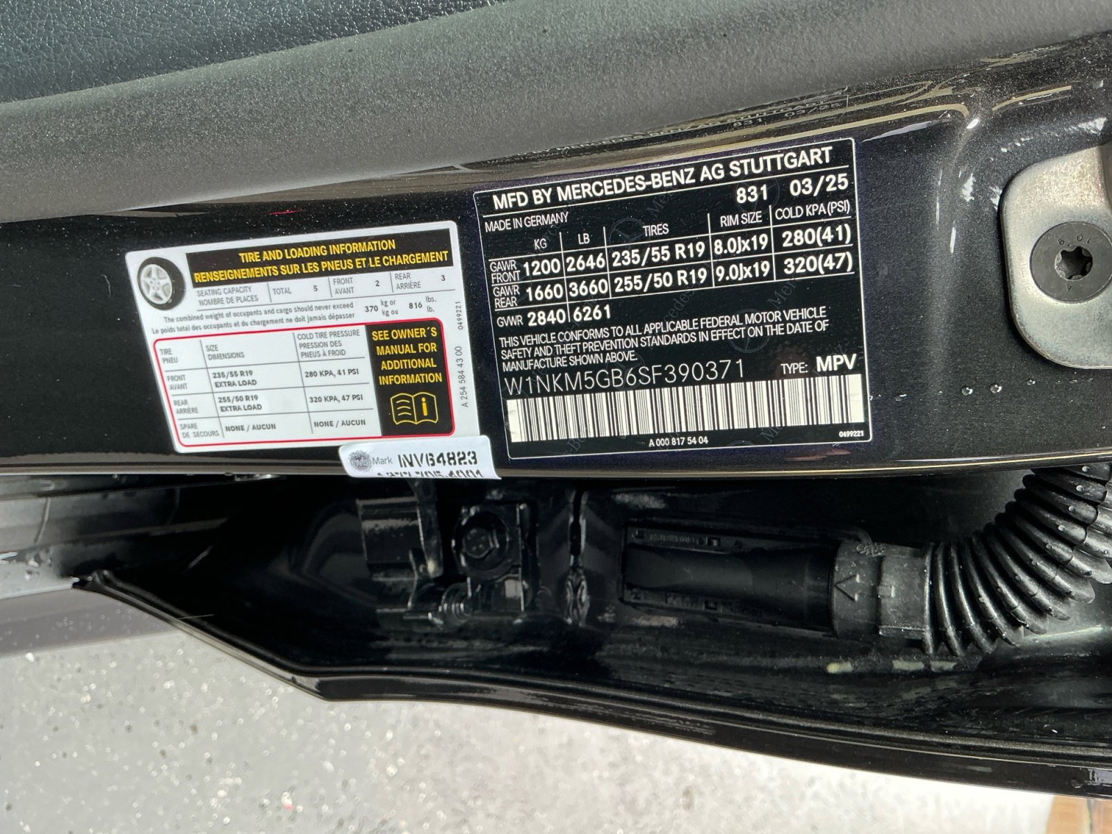 Used 2025 Mercedes-Benz GLC 350e 4MATIC image 27