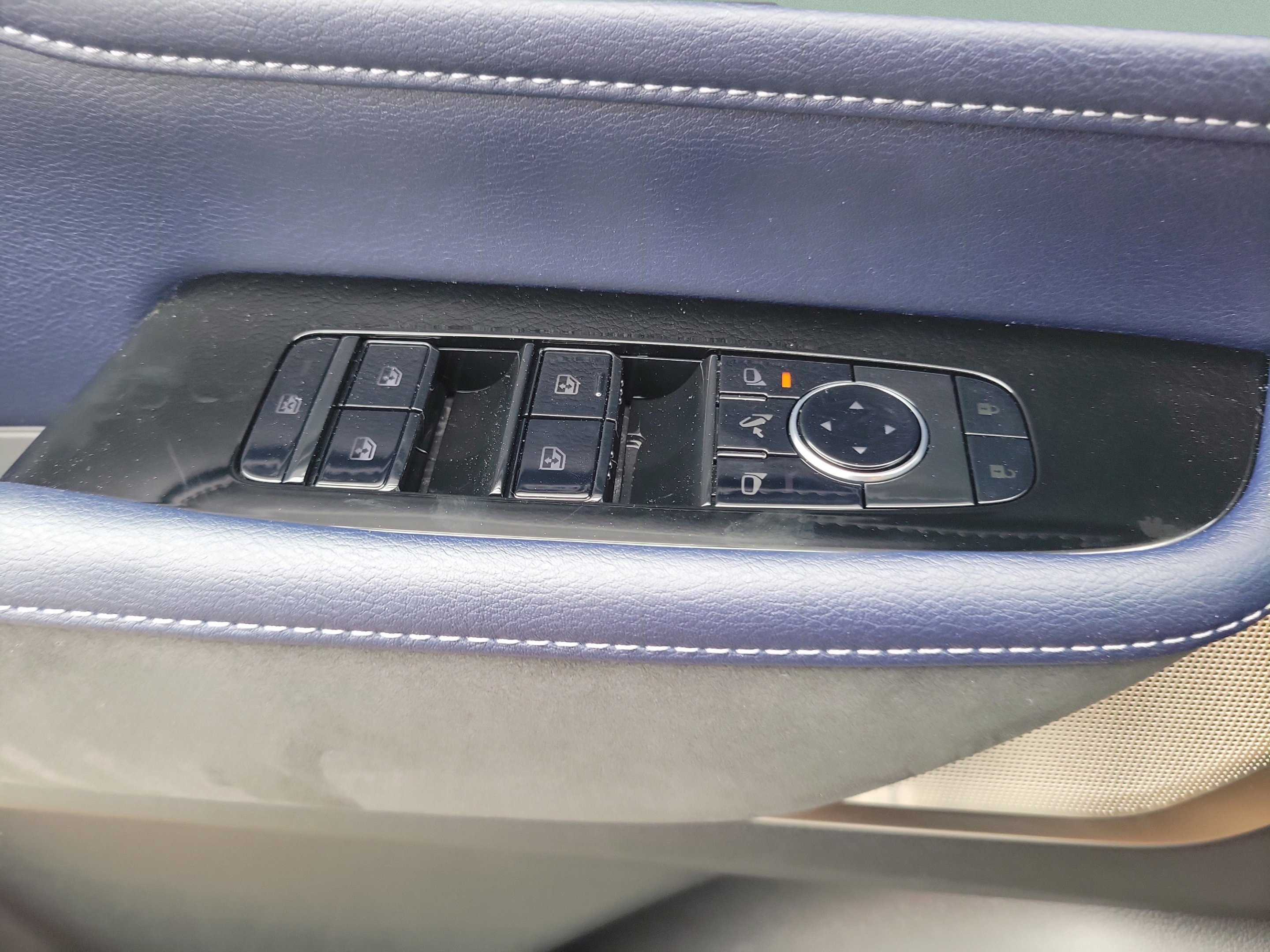 New 2026 INFINITI QX80 4WD image 15