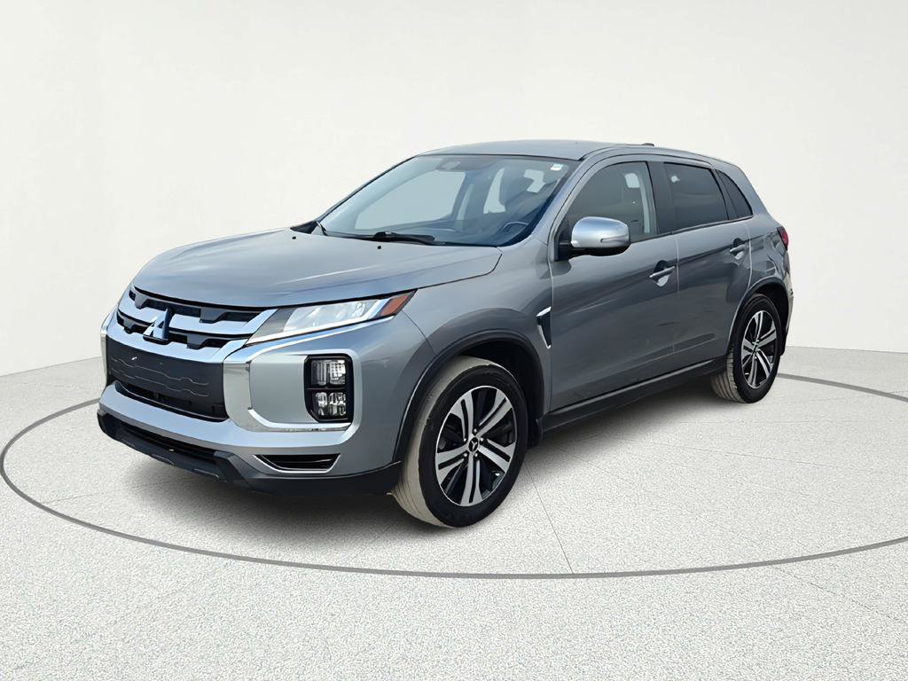 Used 2022 Mitsubishi Outlander Sport SE image 2