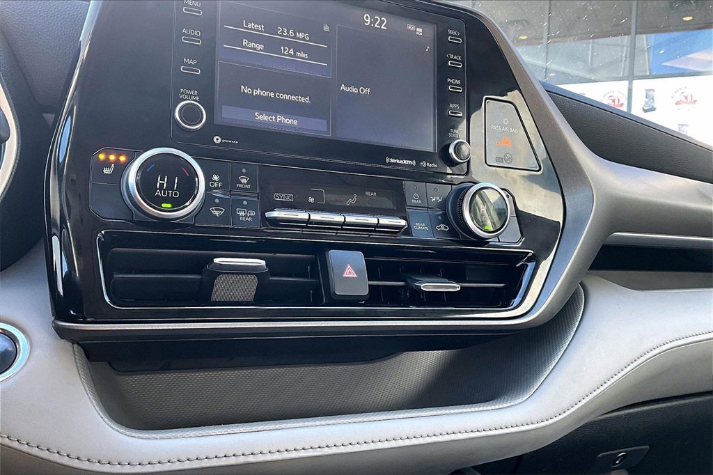 Certified 2022 Toyota Highlander XLE image 15