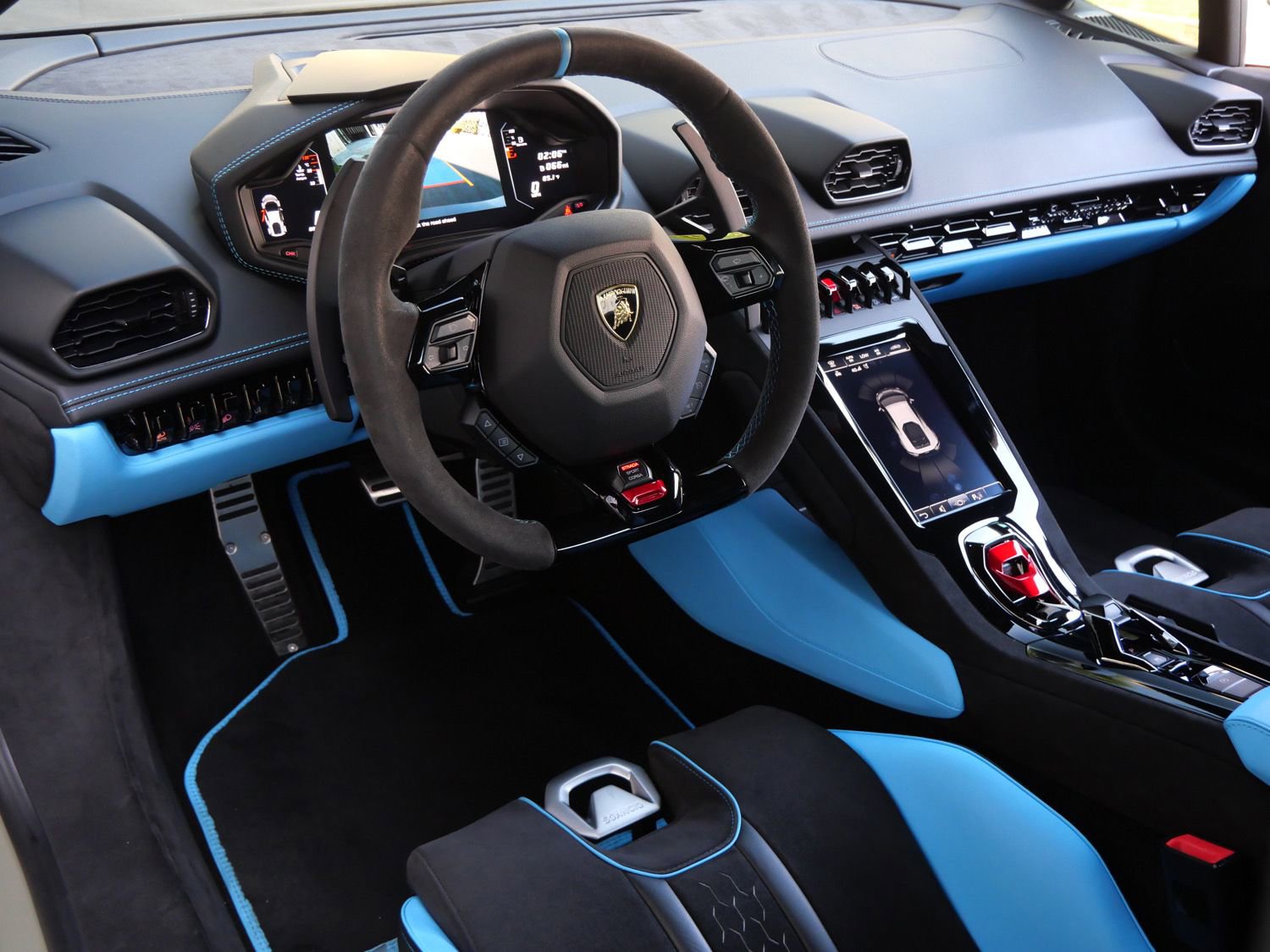 Used 2023 Lamborghini Huracan Tecnica RWD image 18