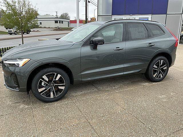 New 2026 Volvo XC60 B5 Plus w/ Climate Package AWD/4WD image 12