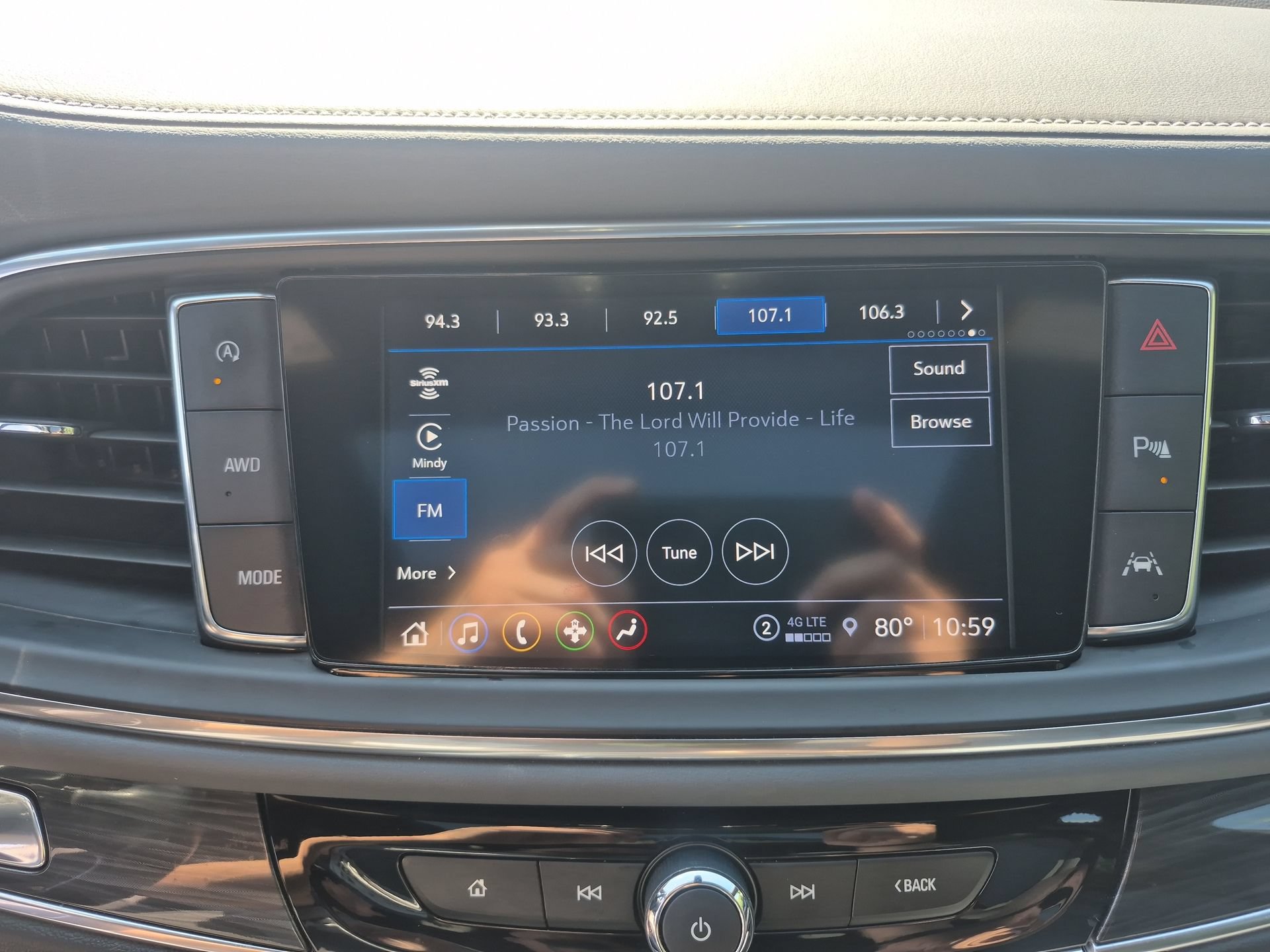 Used 2024 Buick Enclave Essence w/ Experience Buick Package AWD/4WD image 14