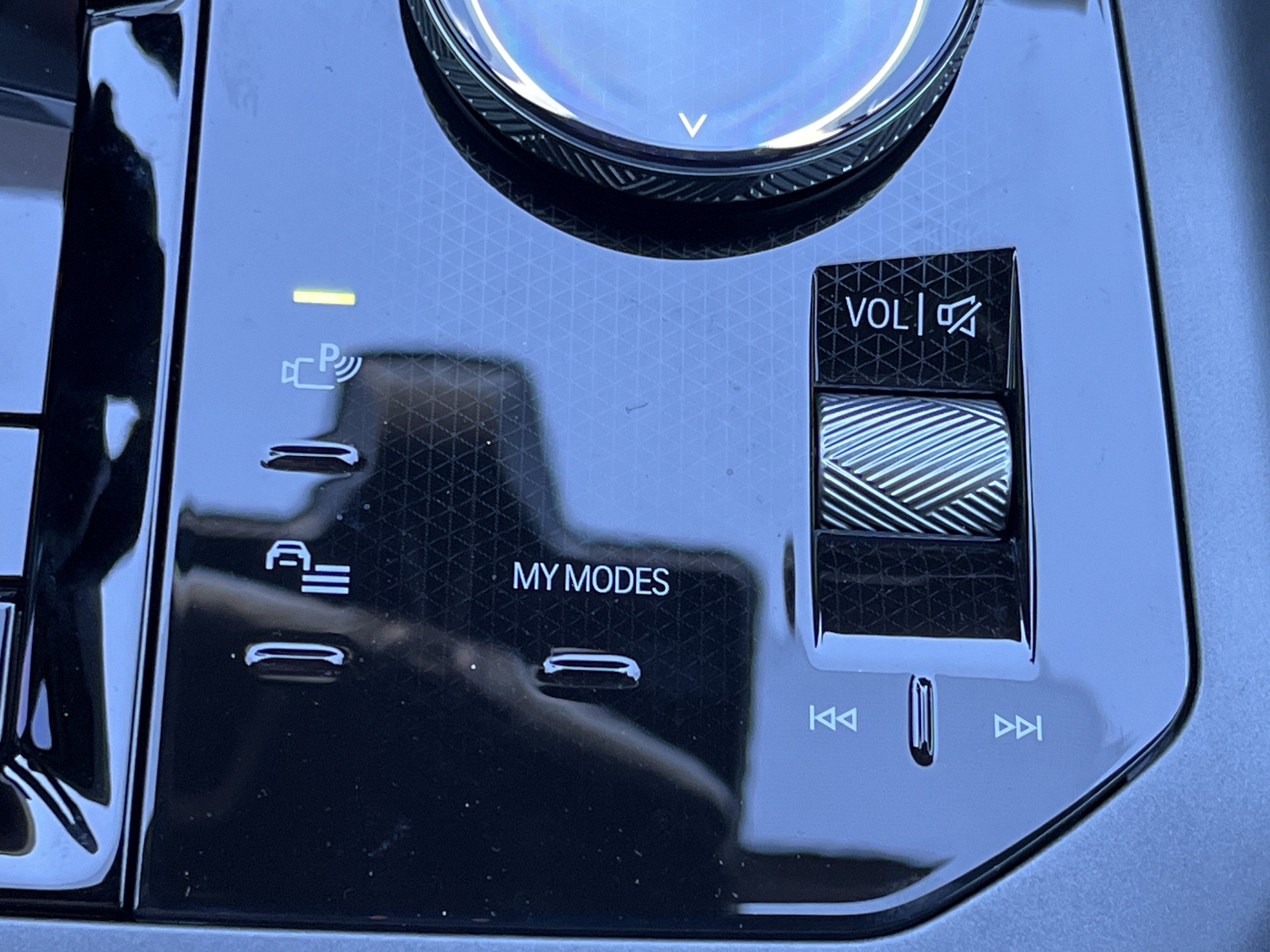 New 2026 BMW X3 xDrive30 w/ Premium Package image 9