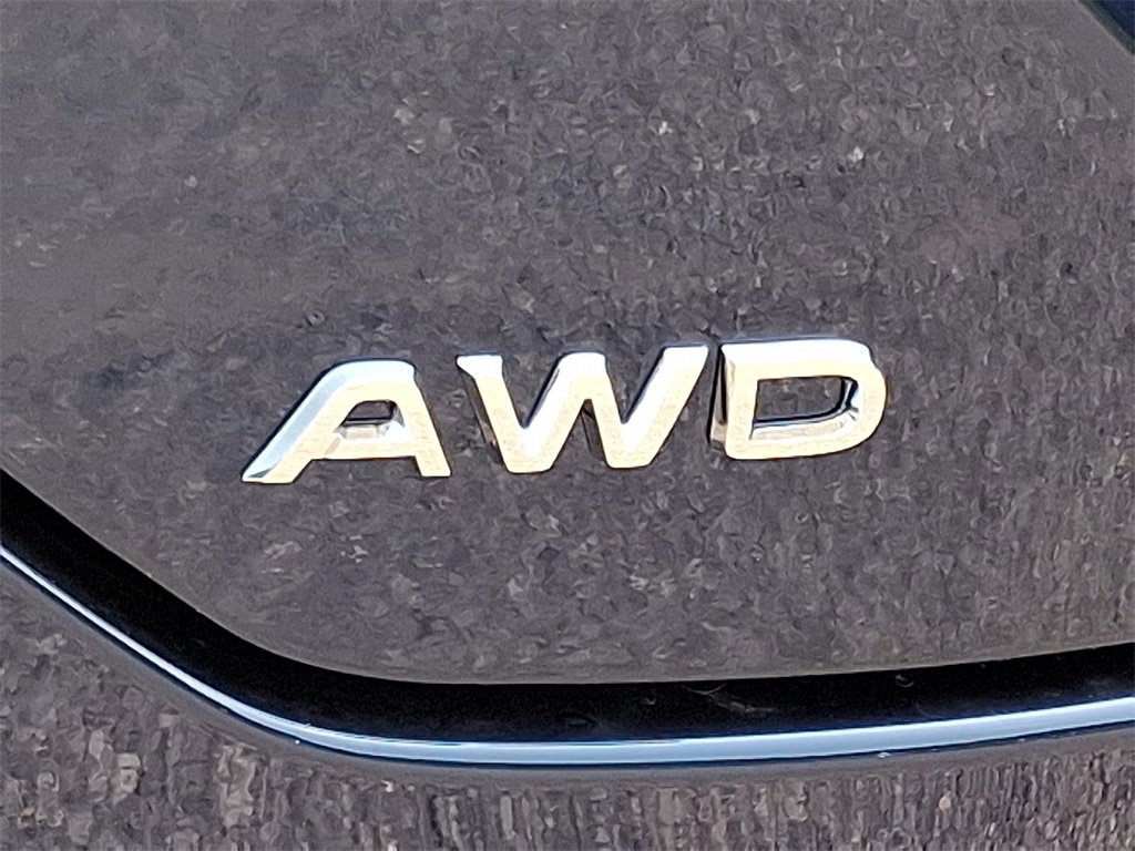 New 2025 Honda Pilot Touring image 6