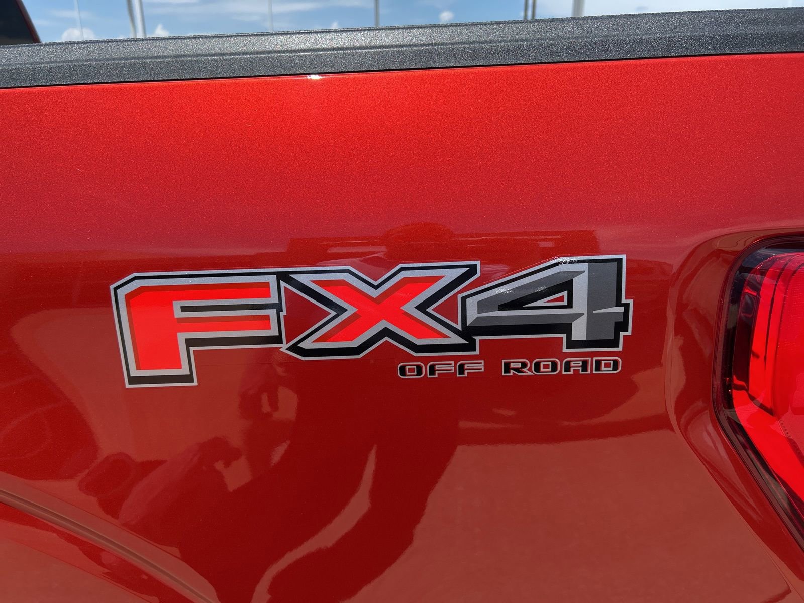Used 2023 Ford F150 Lariat AWD/4WD image 11