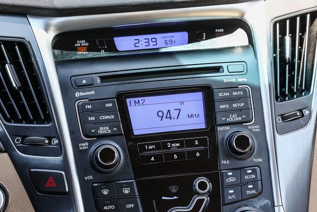 Used 2011 Hyundai Sonata Hybrid image 16