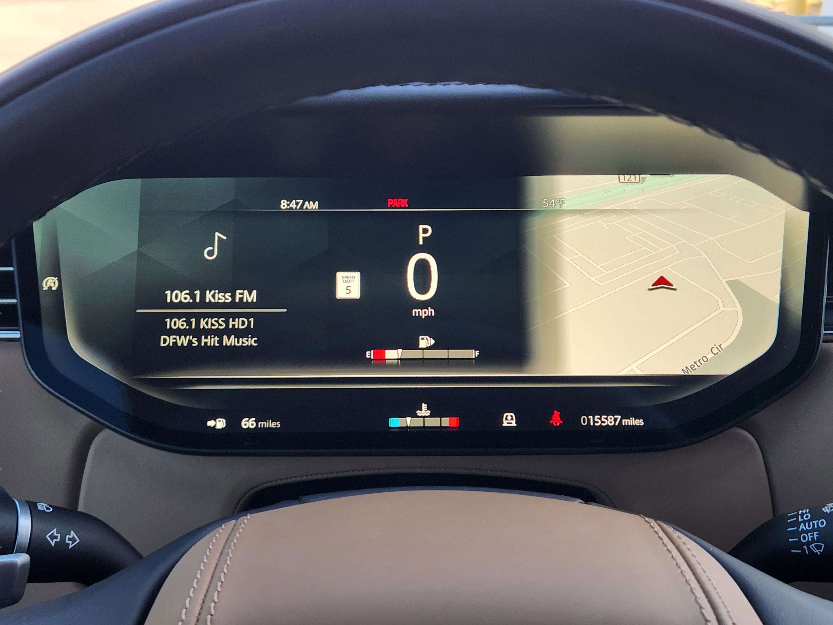 Certified 2023 Land Rover Range Rover Long Wheelbase SE image 16