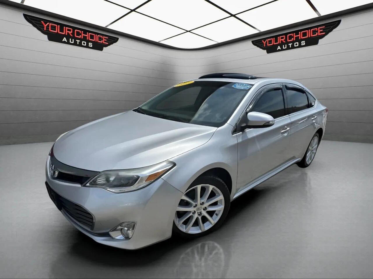 Used 2013 Toyota Avalon XLE Touring image 1