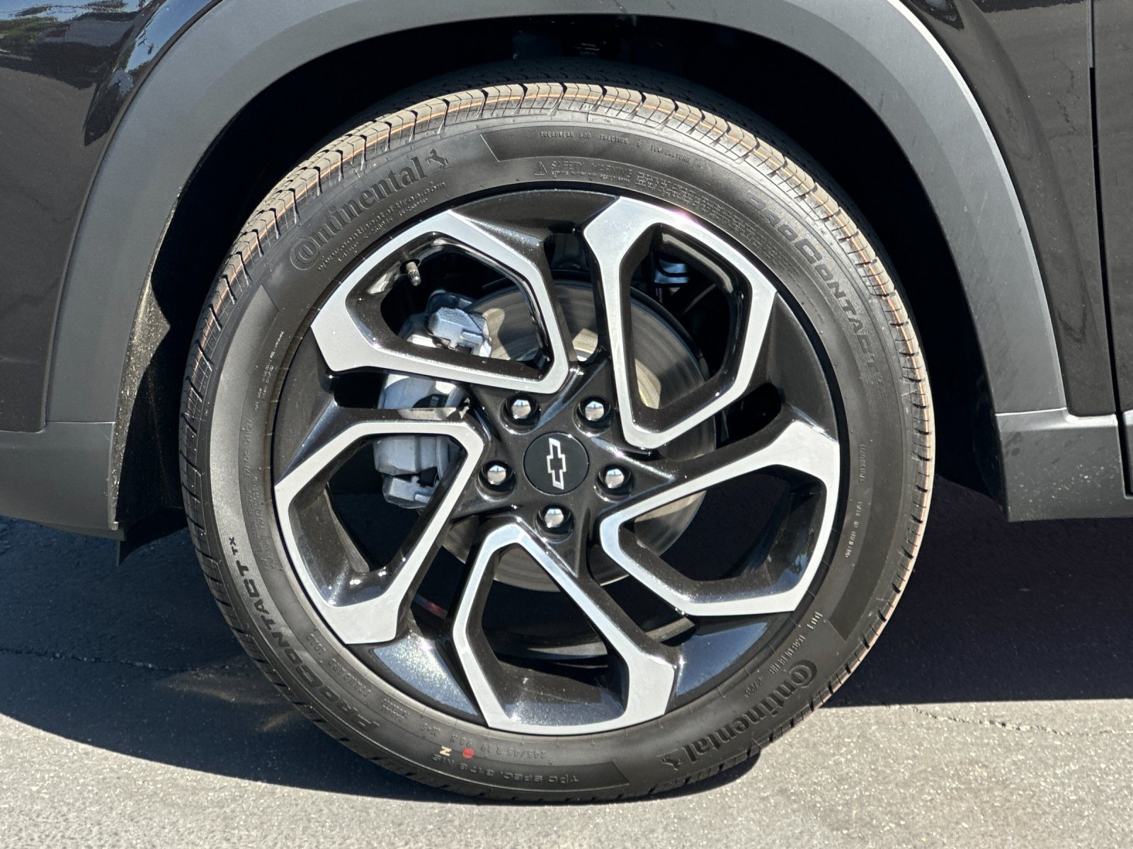 New 2026 Chevrolet Trax RS w/ Sunroof Package FWD image 26