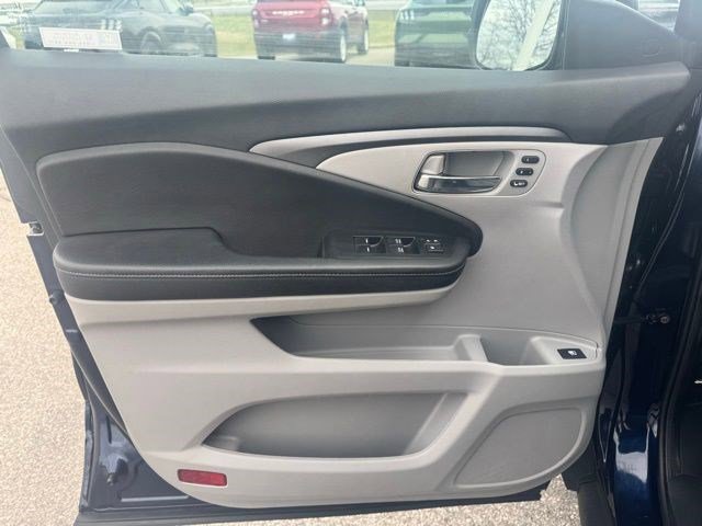 Used 2023 Honda Ridgeline RTL image 11