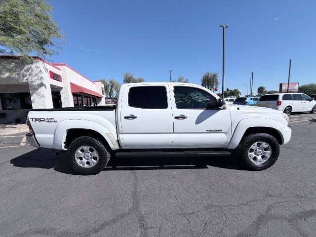Used 2015 Toyota Tacoma 4x4 Double Cab image 2