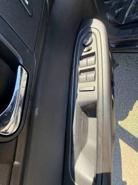 Used 2016 Chevrolet Traverse LT AWD/4WD image 12