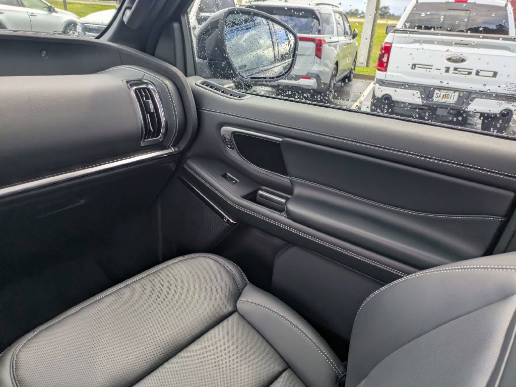 New 2027 Ford Expedition Max Platinum w/ Stealth Appearance Package AWD/4WD image 21