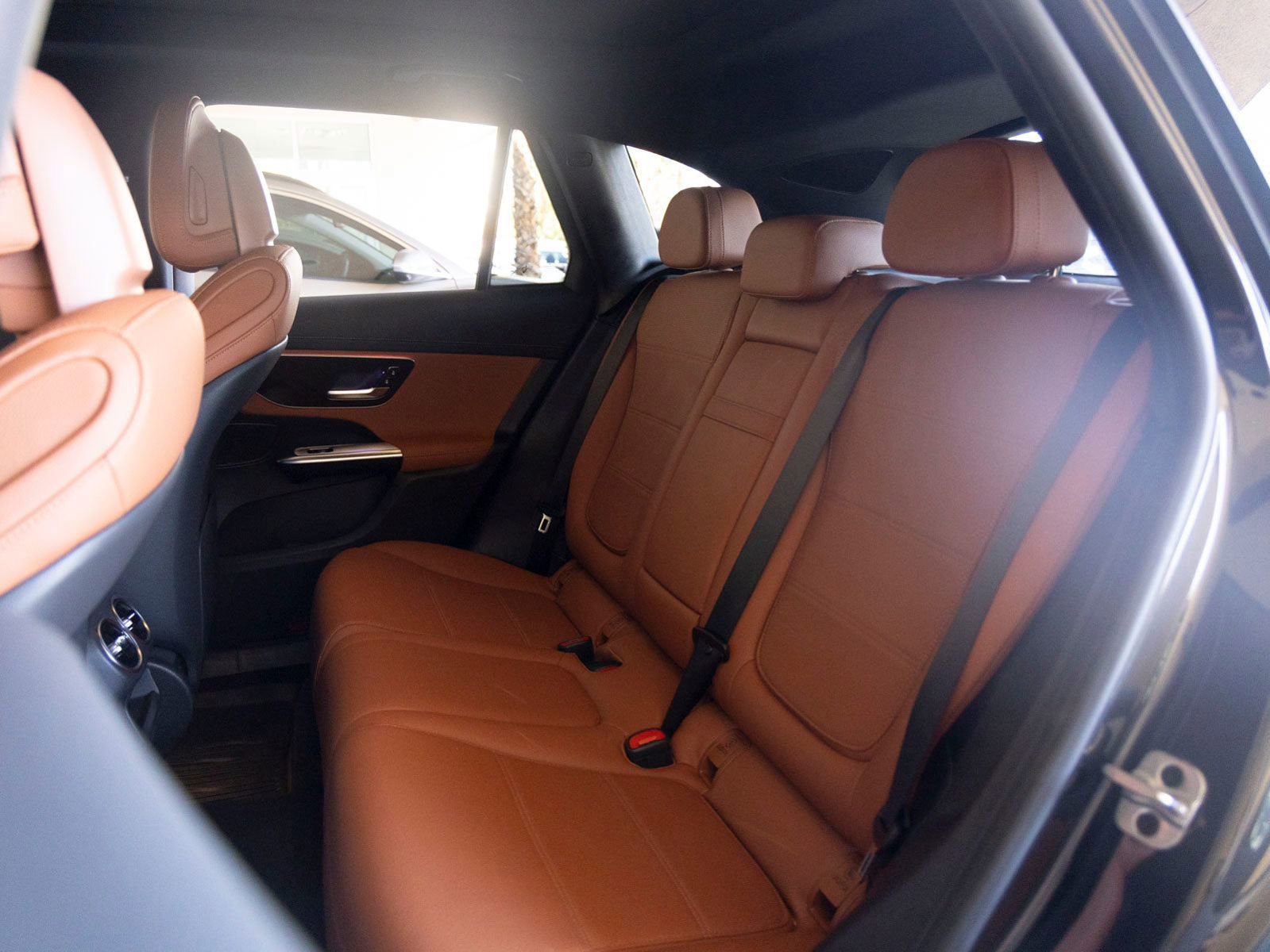 Used 2024 Mercedes-Benz GLC 300 image 19