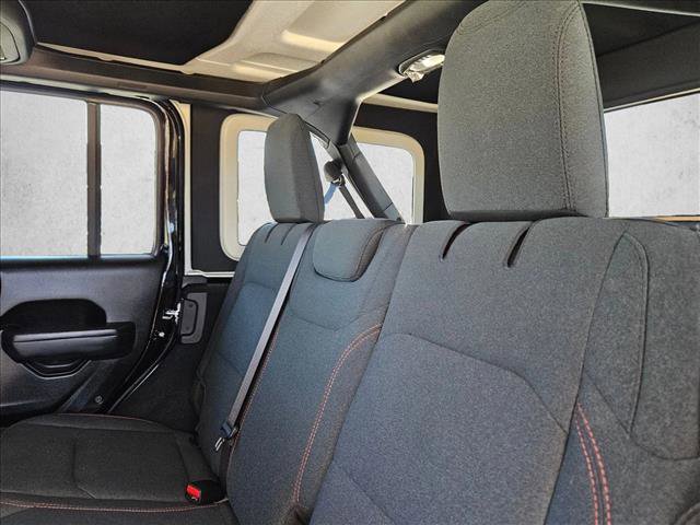 Used 2024 Jeep Wrangler Unlimited Rubicon w/ Safety Group image 20