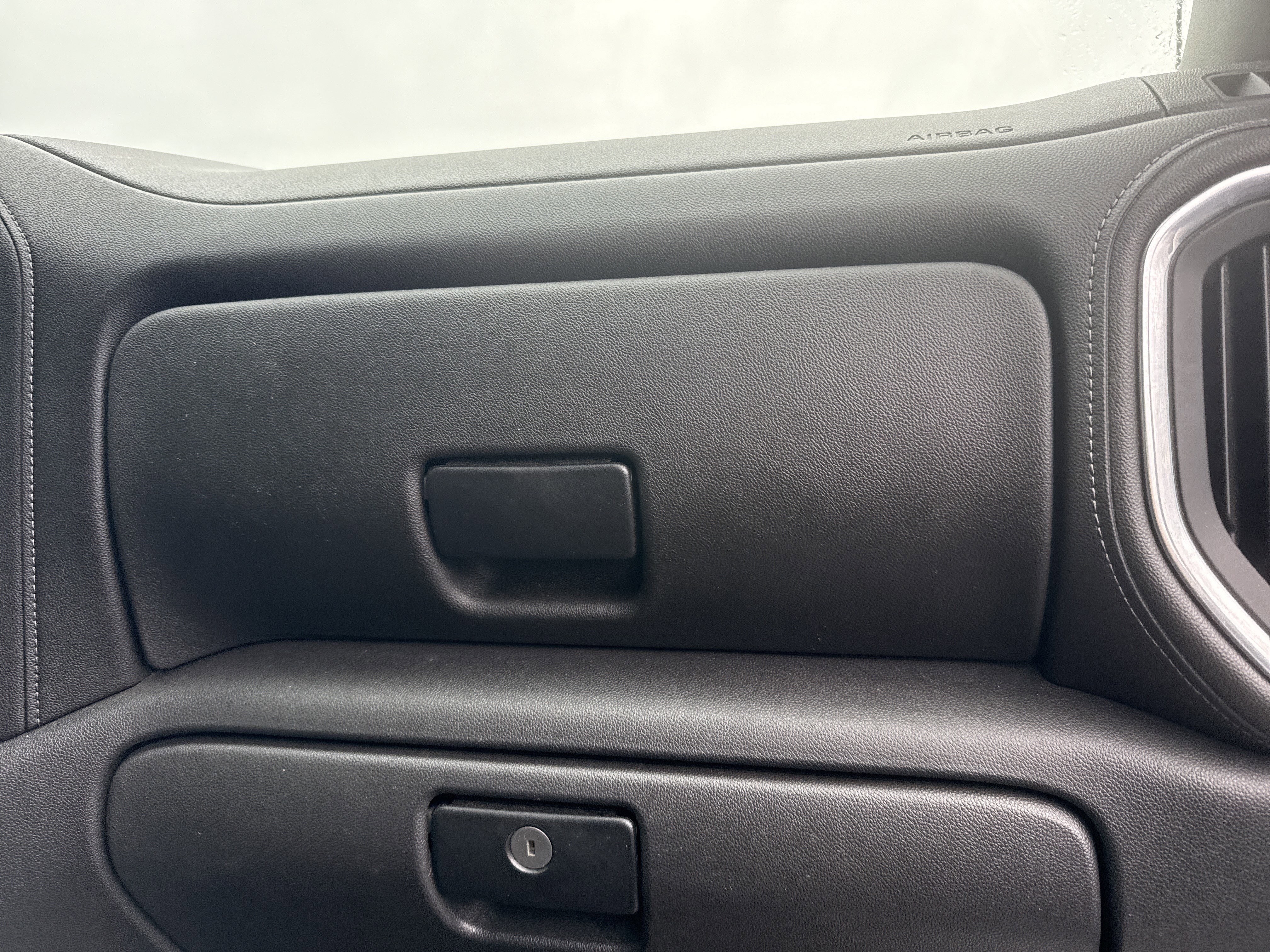 Used 2021 Chevrolet Silverado 1500 LT Trail Boss w/ Bed Protection Package image 15