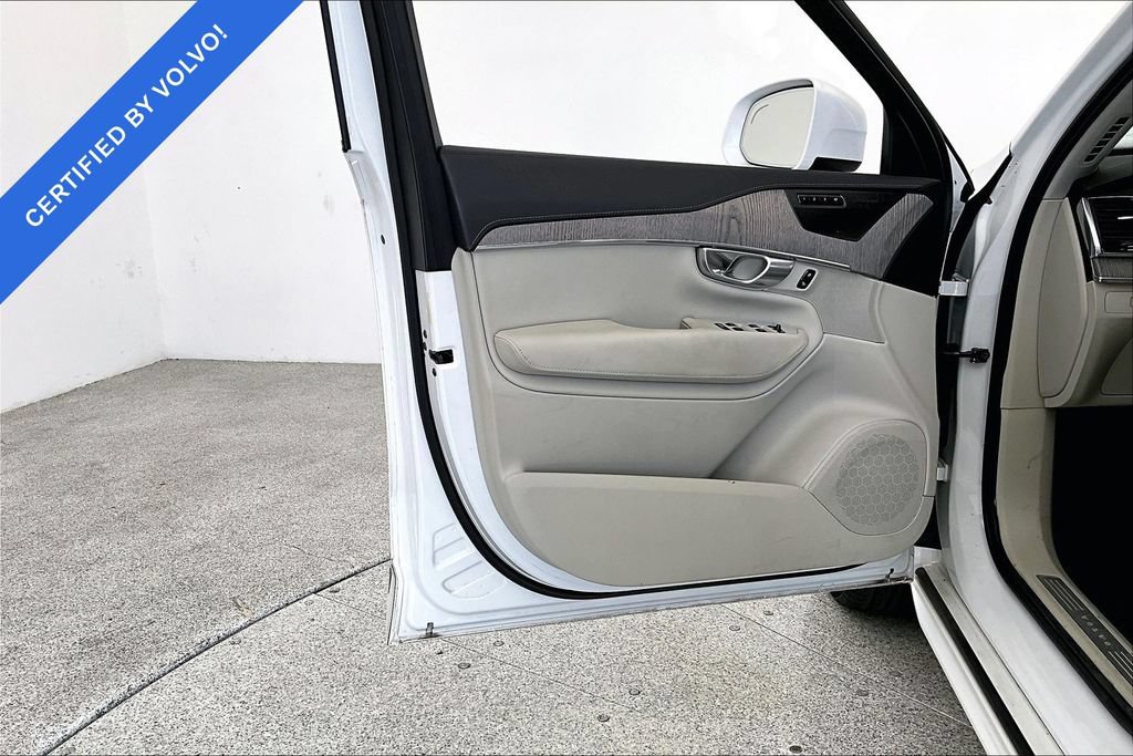 Used 2024 Volvo XC90 B6 Ultimate w/ Protection Package Premier AWD/4WD image 21