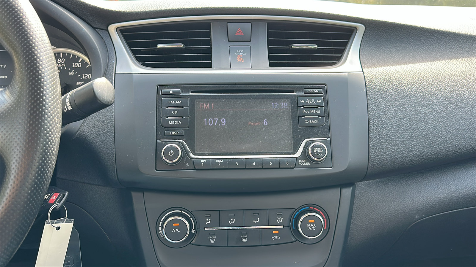 Used 2018 Nissan Sentra S FWD image 18