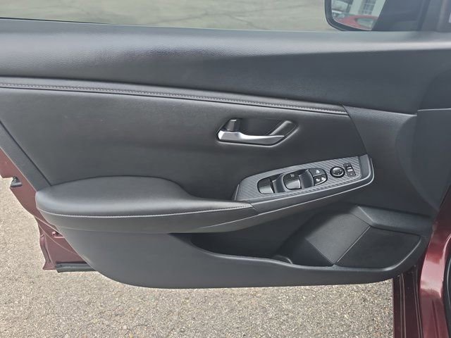 Used 2024 Nissan Sentra SV image 18