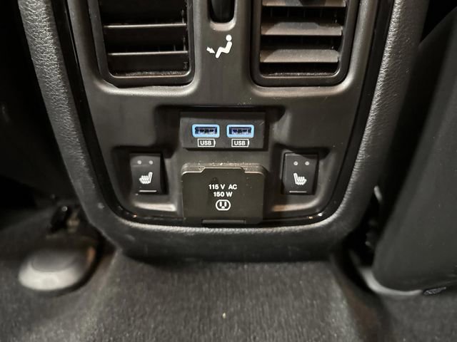 Certified 2025 Dodge Durango R/T image 32