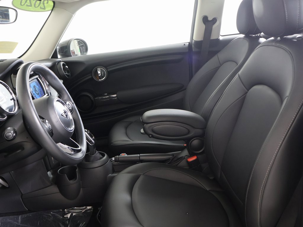 Used 2020 MINI Cooper 2-Door Hardtop w/ Storage Package image 18