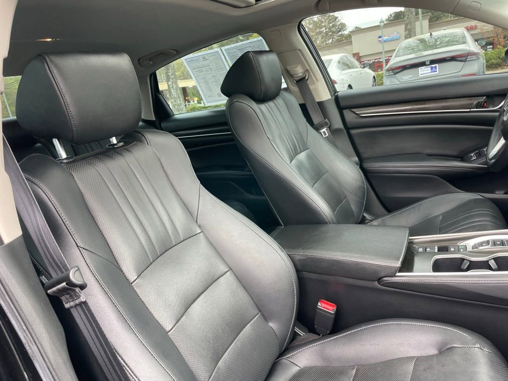 Certified 2021 Honda Accord Touring image 32