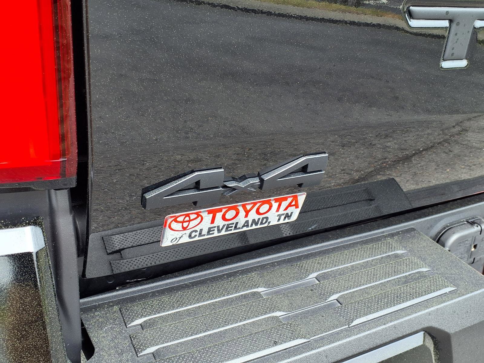 Used 2025 Toyota Tacoma TRD Off-Road image 17