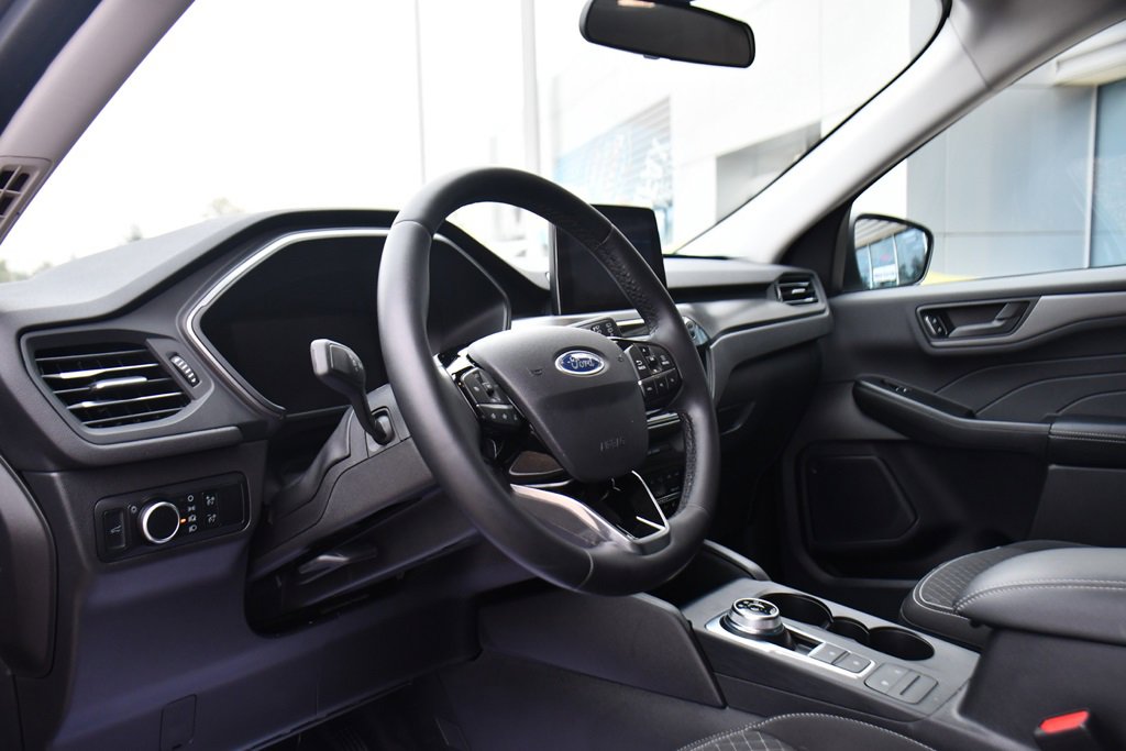 Used 2023 Ford Escape Active image 11