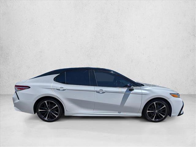 Used 2020 Toyota Camry XSE FWD image 4