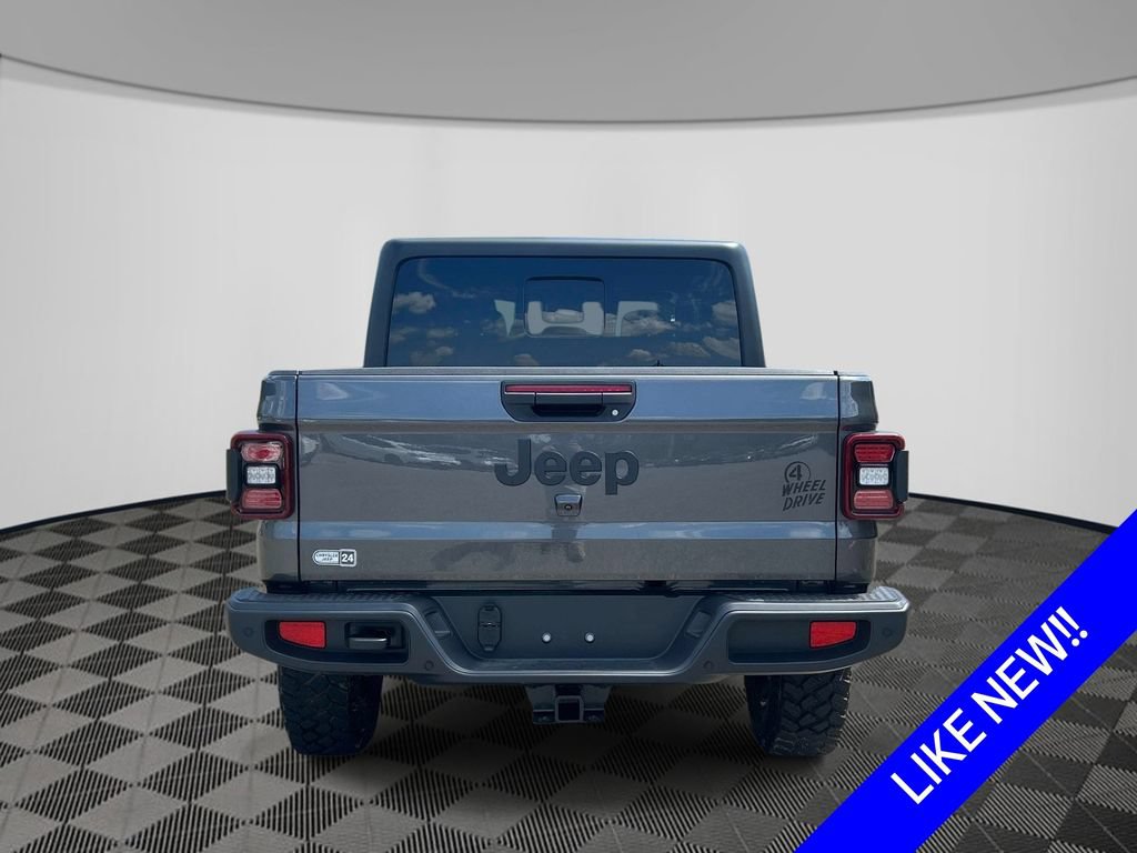 Certified 2025 Jeep Gladiator Sport AWD/4WD image 4