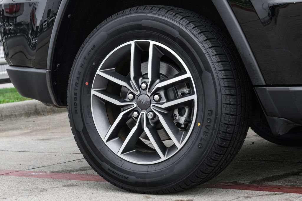 Used 2022 Jeep Grand Cherokee Limited w/ Tech Group RWD image 65