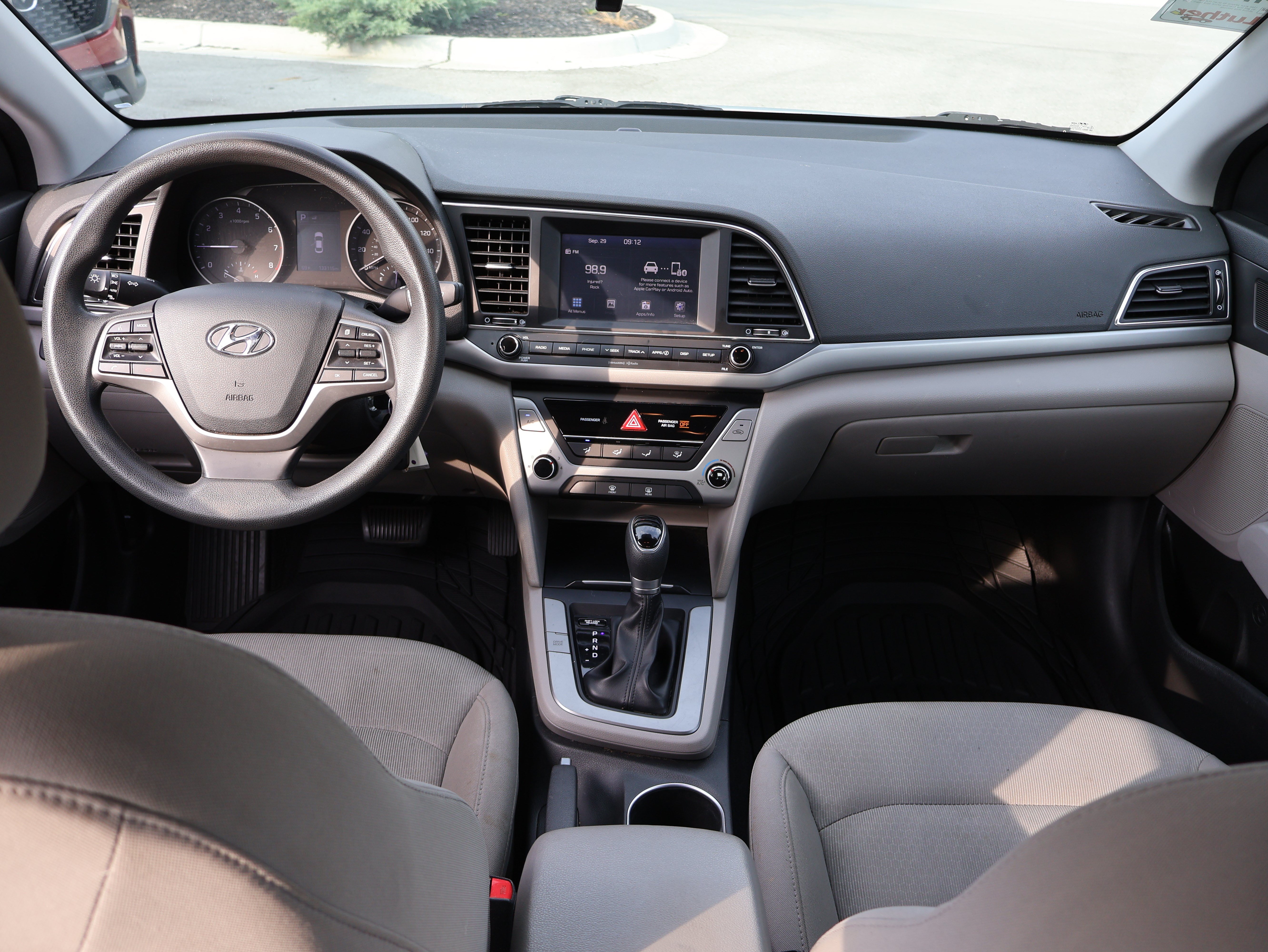 Used 2018 Hyundai Elantra SEL FWD image 13