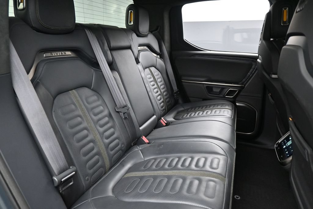 Used 2022 Rivian R1T Adventure AWD/4WD image 32