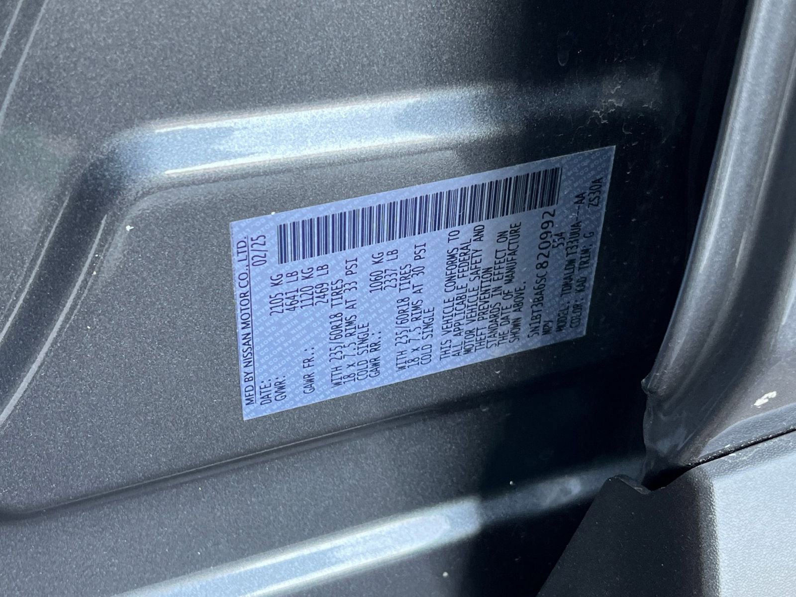 Used 2025 Nissan Rogue SV FWD image 29